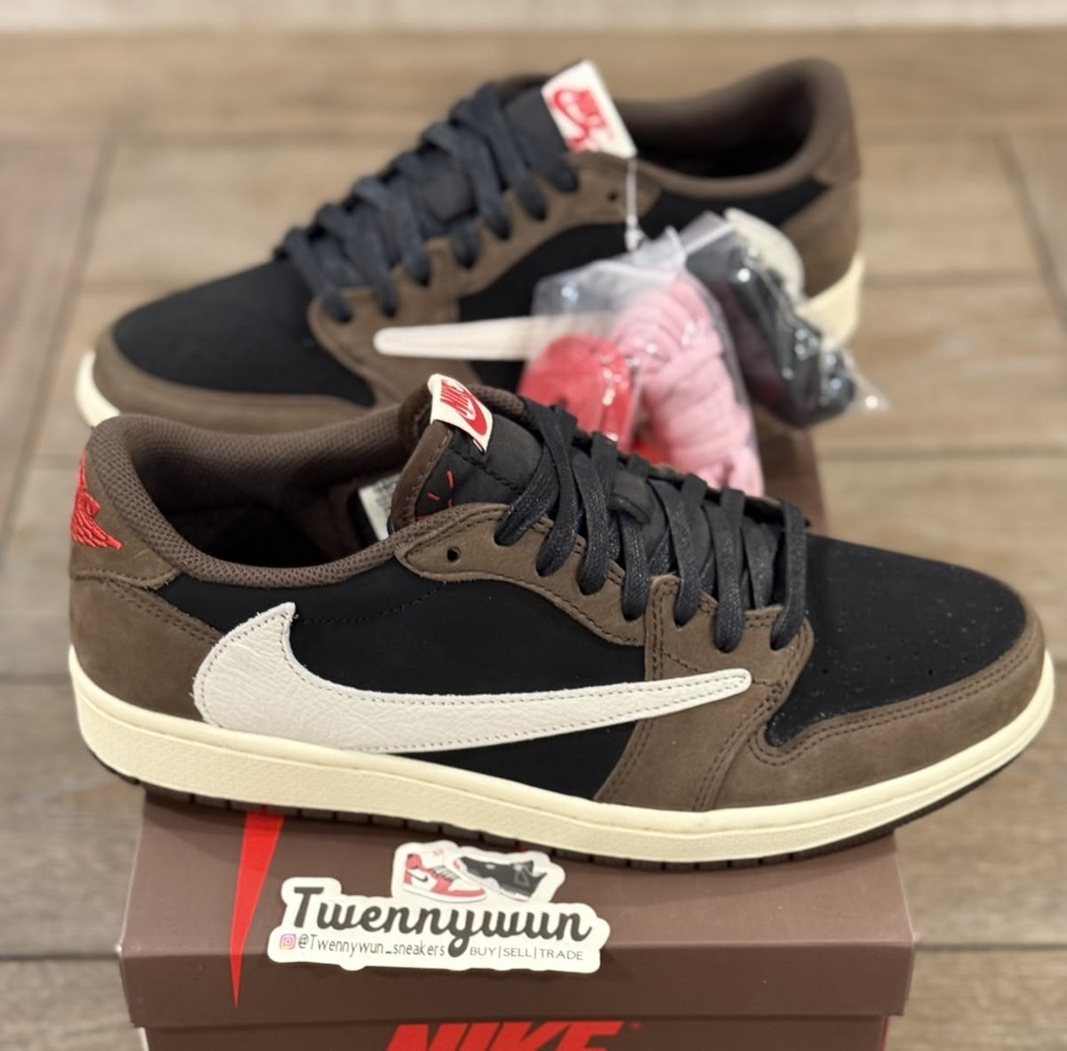 Travis Scott Dunks