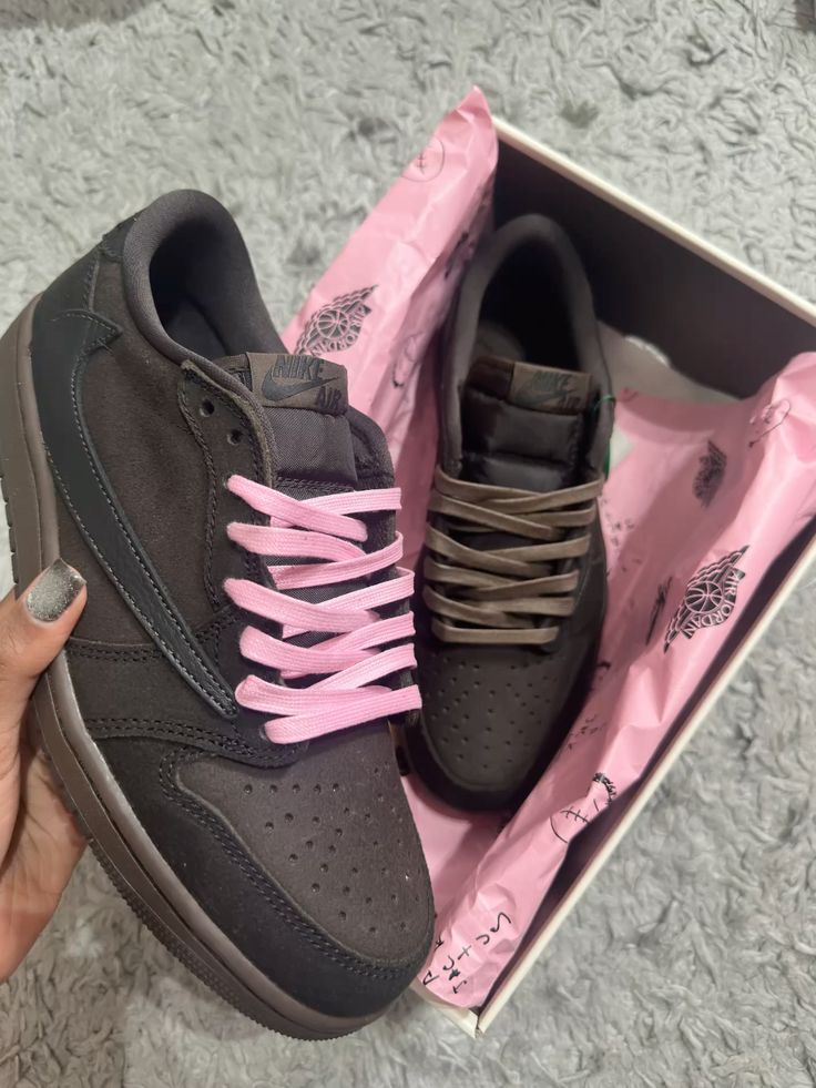 Travis Scott Dunks