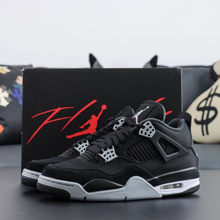 Jordan 4'S